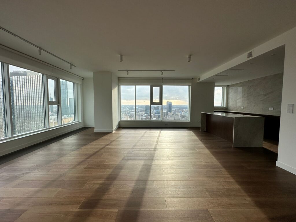 Kompleksowy remont apartamentu w Krakowie – minimalistyczny design i trwałe materiały – Sagan-Bud